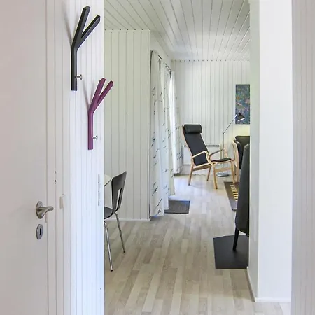 بيت للعطل 3 Bedroom Gorgeous In Aakirkeby