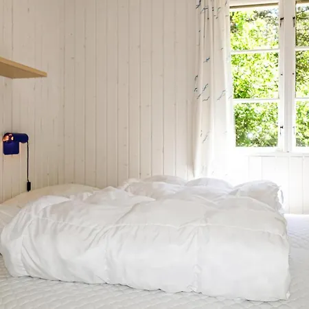 3 Bedroom Gorgeous In Aakirkeby بيت للعطل